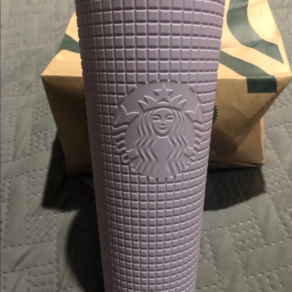 Lilac grid tumbler